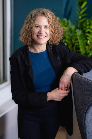 Erika Lawrence headshot